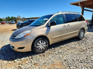 TOYOTA SIENNA LE 7 PASSENGER