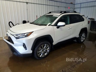 TOYOTA RAV4 XLE PREMIUM
