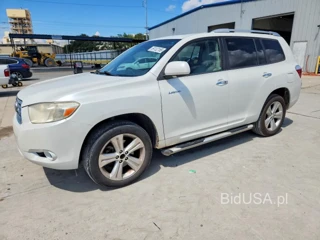 TOYOTA HIGHLANDER LIMITED