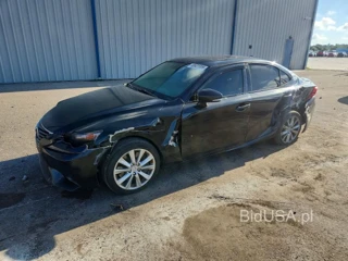 LEXUS IS 200T