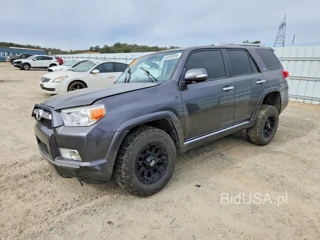 TOYOTA 4RUNNER SR5