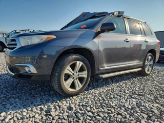 TOYOTA HIGHLANDER LIMITED
