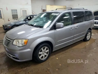 CHRYSLER TOWN & COUNTRY TOURING