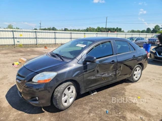 TOYOTA YARIS BASE
