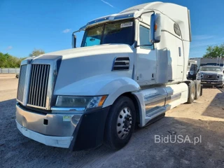 WESTERN STAR/AUTO CAR 5700