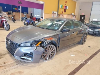 NISSAN ALTIMA S