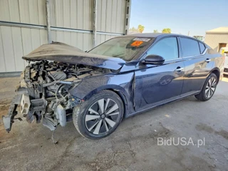NISSAN ALTIMA SV