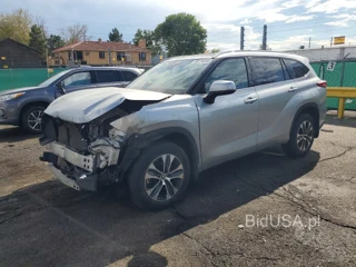 TOYOTA HIGHLANDER XLE