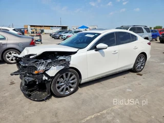 MAZDA 3 PREFERRED