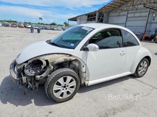 VOLKSWAGEN NEW BEETLE S