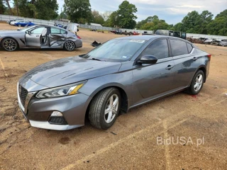 NISSAN ALTIMA SR