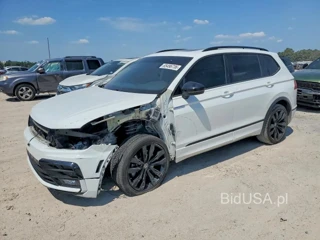 VOLKSWAGEN TIGUAN SE