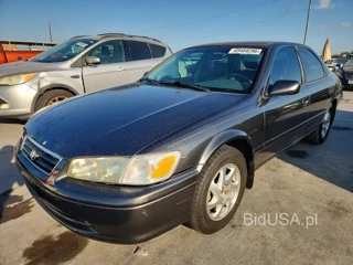 TOYOTA CAMRY LE V6