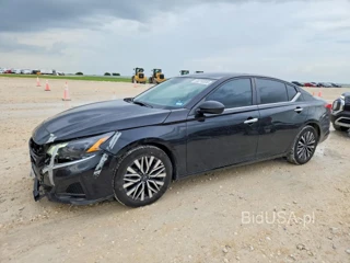 NISSAN ALTIMA SV