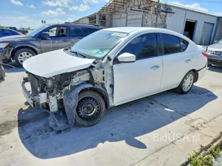 NISSAN VERSA SV