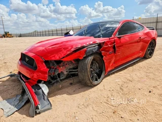 FORD MUSTANG GT