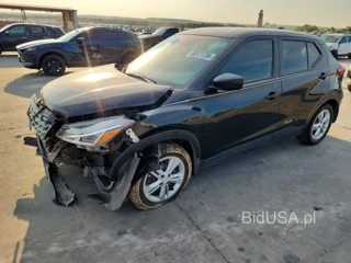 NISSAN KICKS S