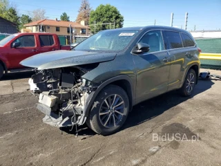TOYOTA HIGHLANDER XLE