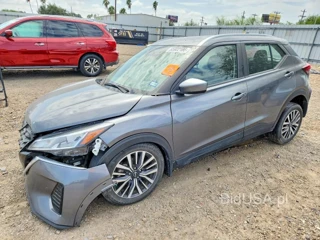 NISSAN KICKS SV