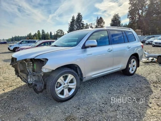 TOYOTA HIGHLANDER LIMITED