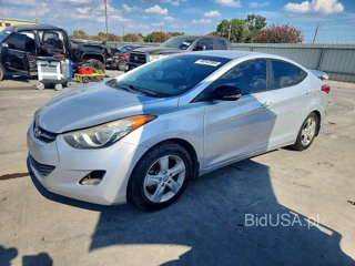 HYUNDAI ELANTRA GLS