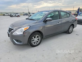 NISSAN VERSA SV