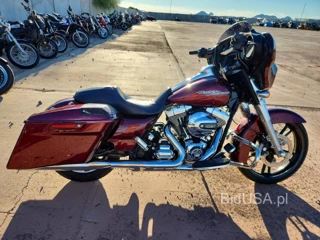 HARLEY-DAVIDSON FLHX STREET GLIDE