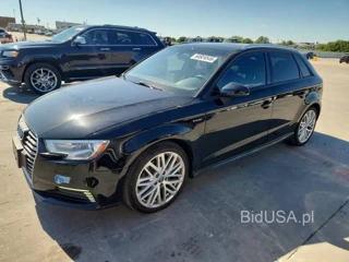 AUDI A3 E-TRON PREMIUM