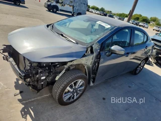 NISSAN VERSA SV