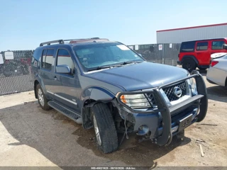 NISSAN NISSAN PATHFINDER LE V8
