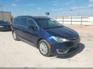 CHRYSLER CHRYSLER PACIFICA TOURING-L