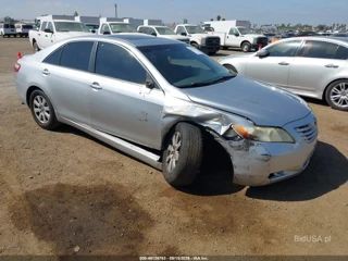 TOYOTA TOYOTA CAMRY XLE V6