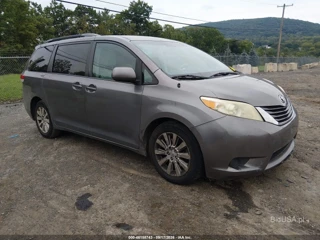 TOYOTA TOYOTA SIENNA LE 7 PASSENGER