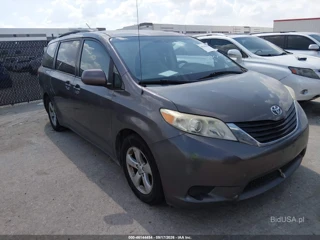 TOYOTA TOYOTA SIENNA LE V6 8 PASSENGER