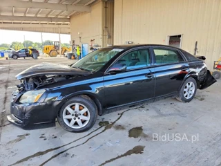 TOYOTA AVALON XL