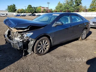 TOYOTA CAMRY XLE