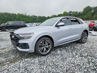 AUDI Q8 PREMIUM