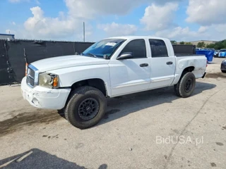 DODGE DAKOTA QUAD SLT