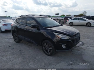 HYUNDAI HYUNDAI TUCSON SE