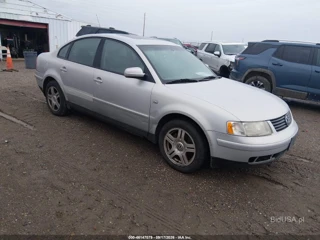 VOLKSWAGEN VOLKSWAGEN PASSAT GLX