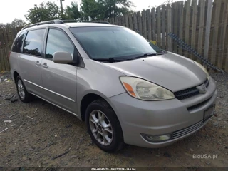 TOYOTA TOYOTA SIENNA XLE