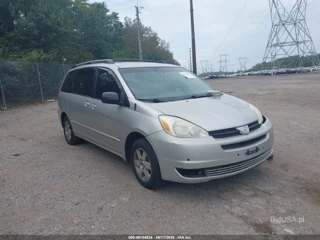 TOYOTA TOYOTA SIENNA LE