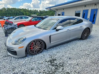 PORSCHE PANAMERA 4S