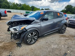 NISSAN KICKS SR