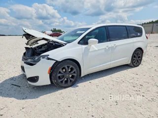 CHRYSLER PACIFICA TOURING PLUS