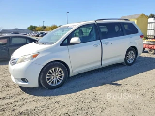 TOYOTA SIENNA XLE 8-PASSENGER