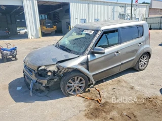 KIA SOUL +