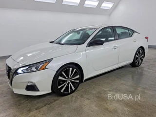 NISSAN ALTIMA SR