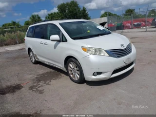 TOYOTA TOYOTA SIENNA LIMITED