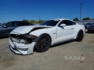 FORD MUSTANG GT